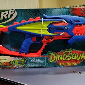 Nerf DinoSquad Terrodak Blaster - Blue, Green, Red